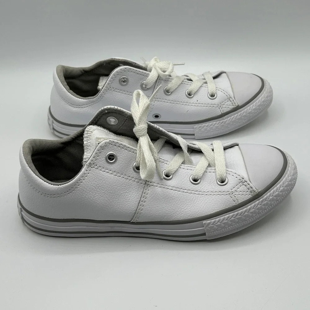 Converse Chuck Taylor All Star Madison White Leather Kids Shoes Size 3 654220C